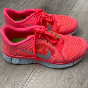 Nike Free Run 3 women’s size 5 electric coral color